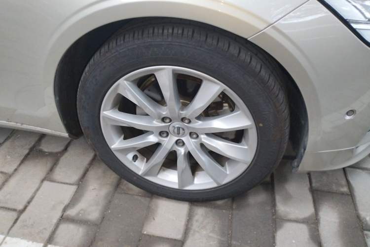 Used Volvo S90 2017 T5 Zhiyuan Edition Right Front Wheel Hub