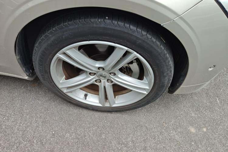 Used Volvo S90 2017 T4 Zhiyuan Edition Right Front Wheel Hub