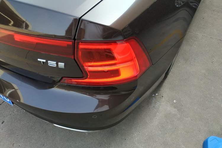 Used Volvo S90 2017 T5 Smart Luxury Edition Right Rear Taillight