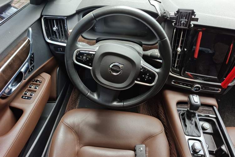 Used Volvo S90 2017 T4 Zhiyuan Edition Steering Wheel