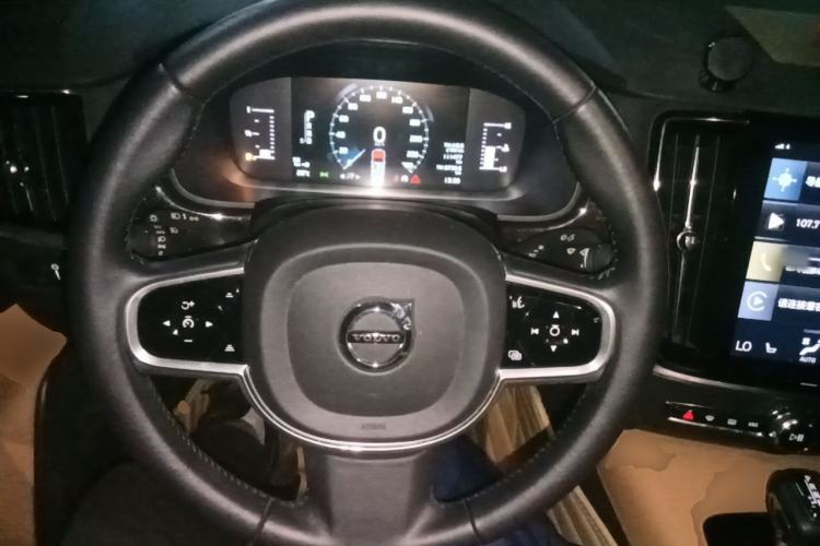 Used Volvo S90 2017 T4 Zhiyuan Edition Steering Wheel