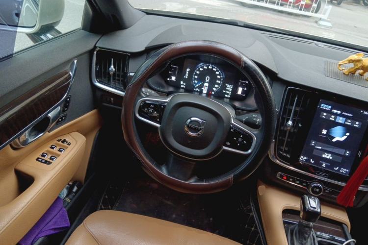 Used Volvo S90 2017 T4 Zhiyuan Edition Steering Wheel