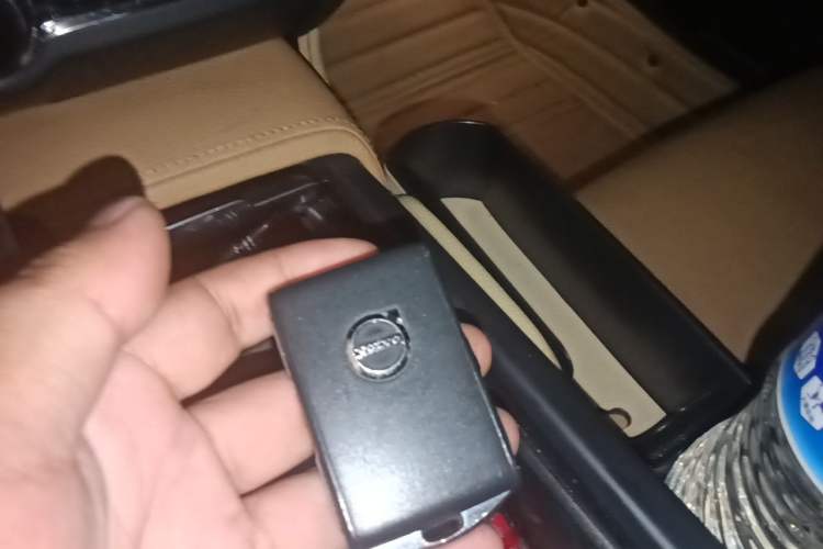 Used Volvo S90 2017 T4 Zhiyuan Edition Vehicle Key