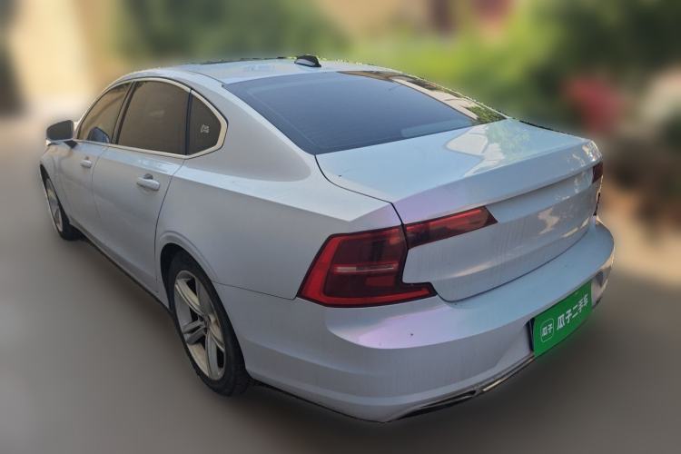 Used Volvo S90 2017 T4 Zhiyuan Edition Rear Left 45 Deg