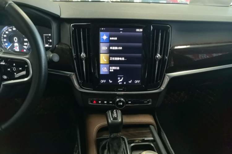 Used Volvo S90 2017 T5 Zhiyuan Edition Audio And AC Panel