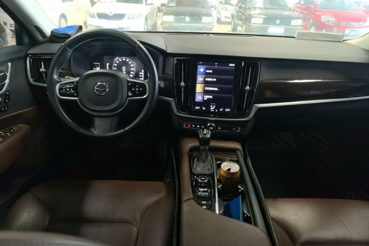 Used Volvo S90 2017 T5 Zhiyuan Edition Center Console
