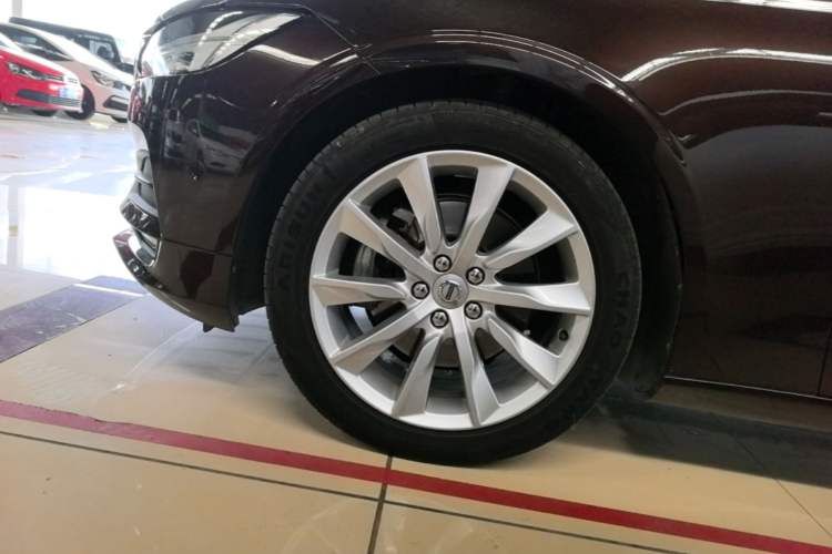 Used Volvo S90 2017 T5 Zhiyuan Edition Exterior 4