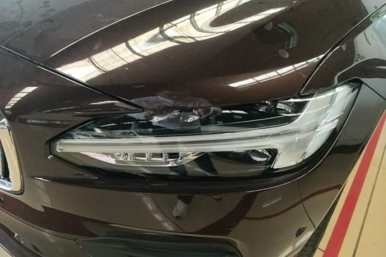 Used Volvo S90 2017 T5 Zhiyuan Edition Left Front Headlight