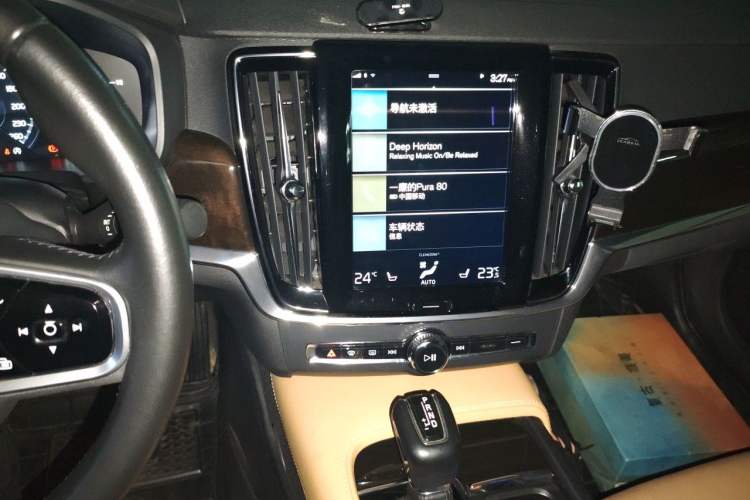 Used Volvo S90 2017 T4 Zhiyuan Edition Audio And AC Panel