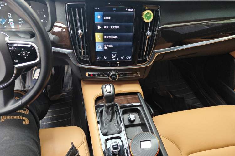 Used Volvo S90 2017 T5 Zhiyuan Edition Audio And AC Panel