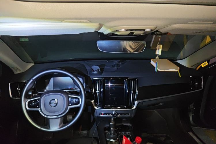 Used Volvo S90 2017 T4 Zhiyuan Edition Center Console