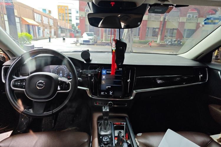Used Volvo S90 2017 T4 Zhiyuan Edition Center Console