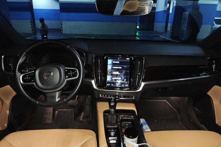 Used Volvo S90 2017 T4 Zhiyuan Edition Center Console