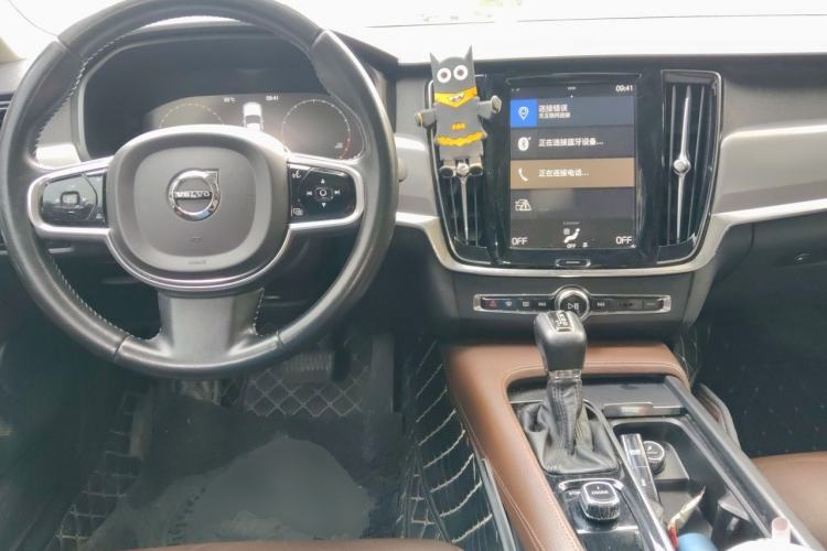 Used Volvo S90 2017 T4 Zhiyi Edition Center Console
