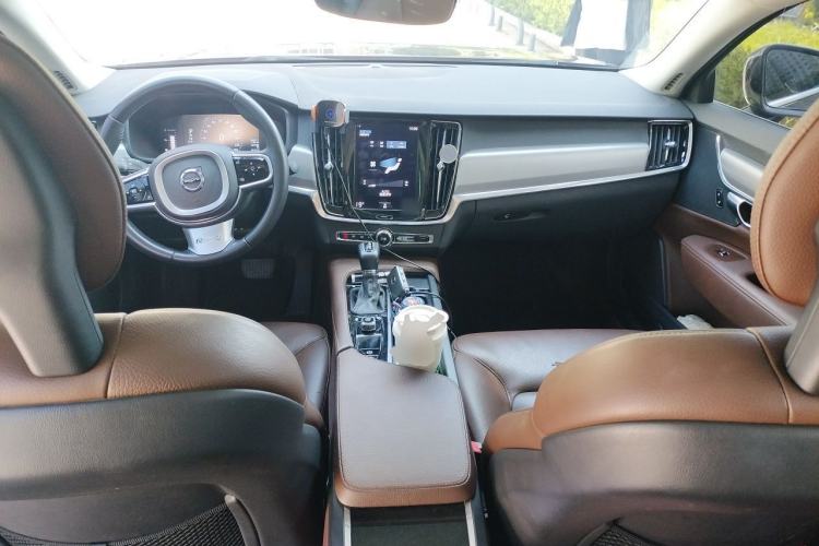 Used Volvo S90 2017 T4 Zhiyi Edition Center Console