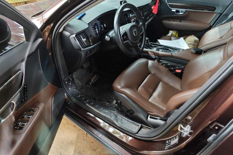Used Volvo S90 2017 T4 Zhiyuan Edition Driver Seat