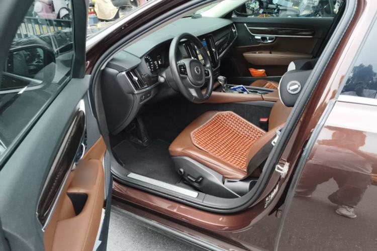 Used Volvo S90 2017 T4 Zhiyuan Edition Driver Seat