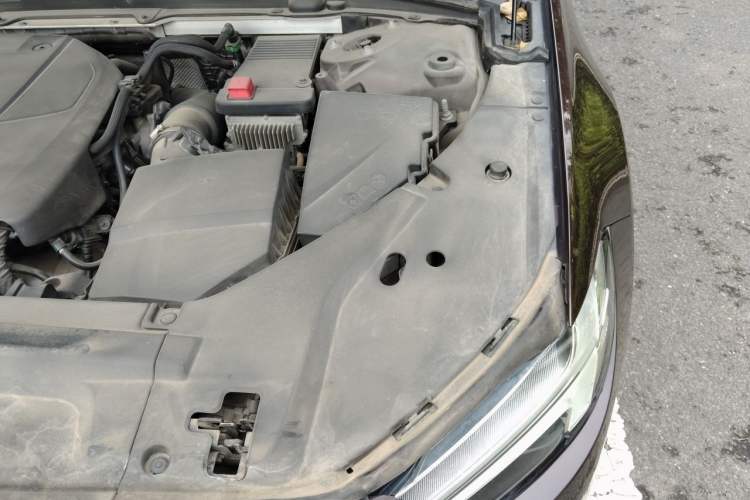 Used Volvo S90 2017 T4 Zhiyi Edition Engine Bay Left