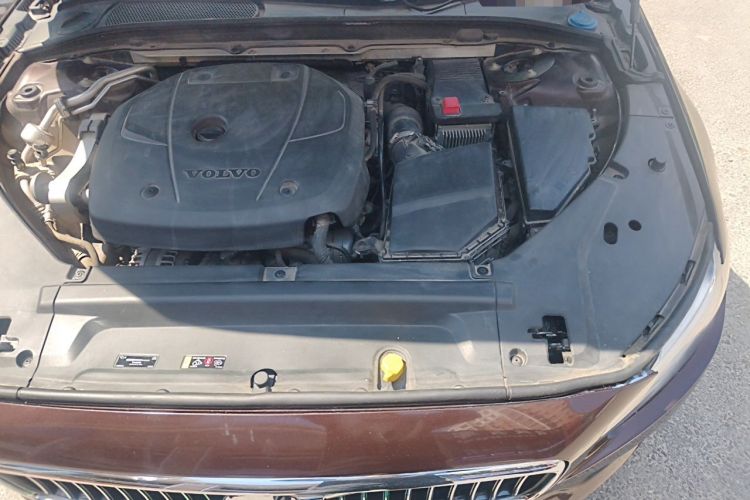 Used Volvo S90 2017 T5 Zhiyuan Edition Engine Bay Left