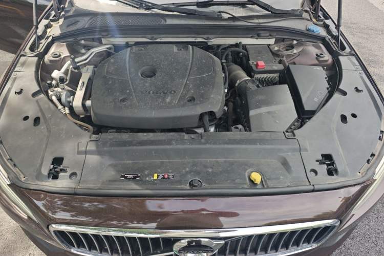 Used Volvo S90 2017 T4 Zhiyuan Edition Engine Bay
