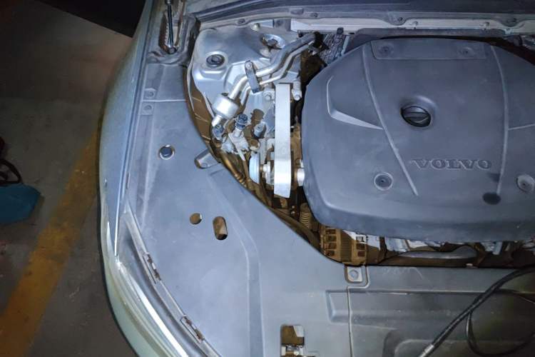 Used Volvo S90 2017 T4 Zhiyuan Edition Engine Bay Right