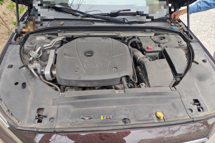 Used Volvo S90 2017 T5 Zhiyuan Edition Engine Bay