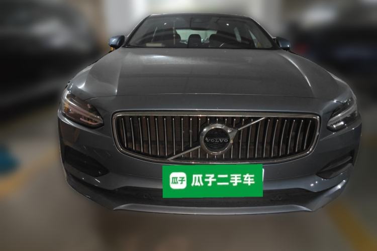 Used Volvo S90 2017 T4 Zhiyuan Edition Front