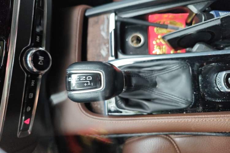 Used Volvo S90 2017 T4 Zhiyuan Edition Gear Lever