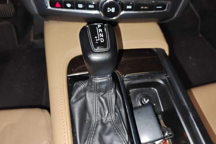 Used Volvo S90 2017 T4 Zhiyuan Edition Gear Lever