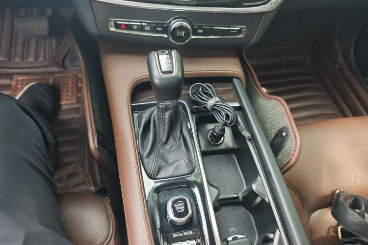 Used Volvo S90 2017 T4 Zhiyuan Edition Gear Lever