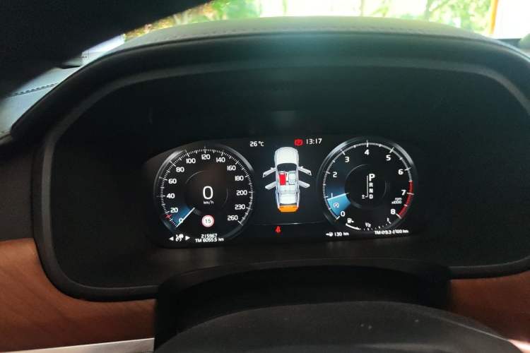 Used Volvo S90 2017 T5 Prestige Edition Instrument Cluster