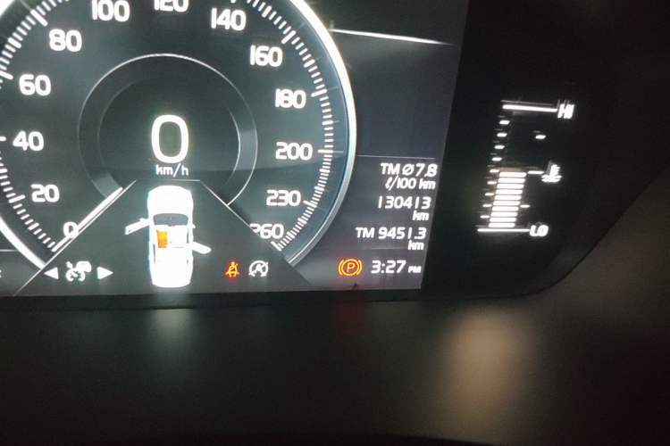Used Volvo S90 2017 T4 Zhiyuan Edition Odometer Close Up