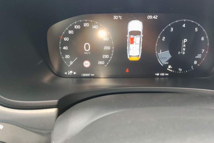 Used Volvo S90 2017 T4 Zhiyi Edition Odometer Close Up