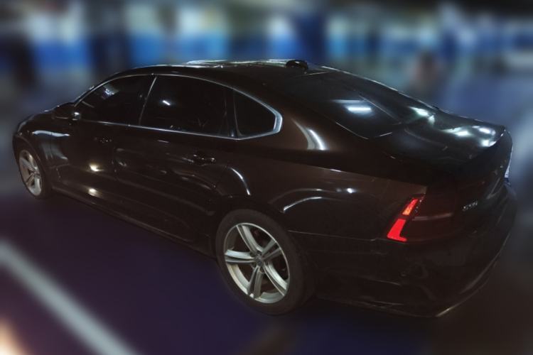 Used Volvo S90 2017 T4 Zhiyuan Edition Rear Left 45 Deg