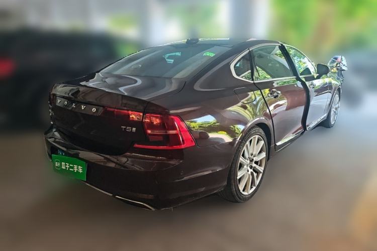 Used Volvo S90 2017 T5 Prestige Edition Rear Right 45 Deg