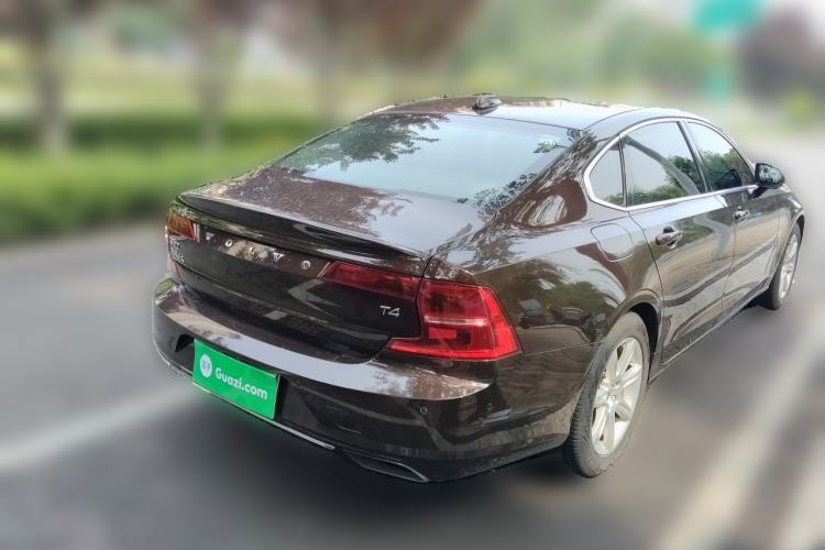 Used Volvo S90 2017 T4 Zhiyi Edition Rear Right 45 Deg