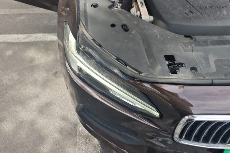 Used Volvo S90 2017 T4 Zhiyuan Edition Right Front Headlight