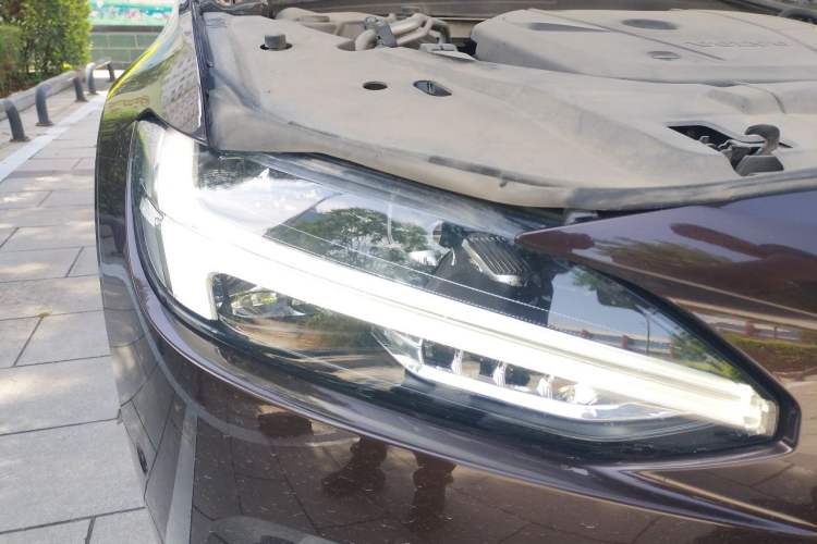 Used Volvo S90 2017 T4 Zhiyi Edition Right Front Headlight