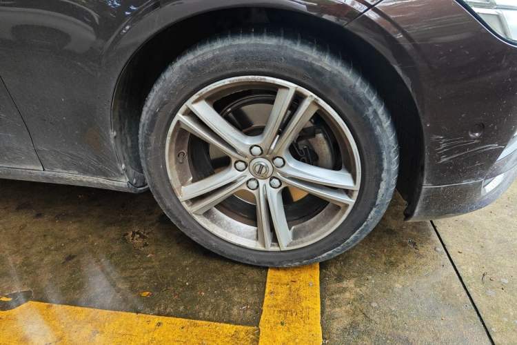 Used Volvo S90 2017 T4 Zhiyuan Edition Right Front Wheel Hub