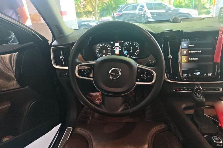 Used Volvo S90 2017 T5 Prestige Edition Steering Wheel