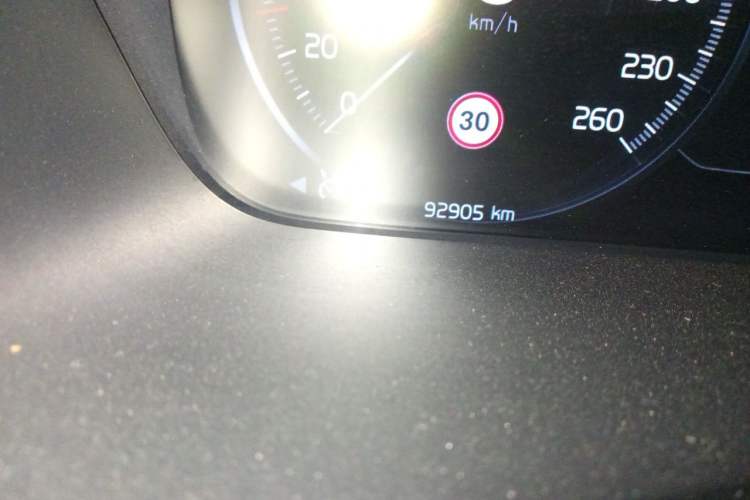 Used Volvo S90 2017 T5 Smart Luxury Edition Odometer Close Up