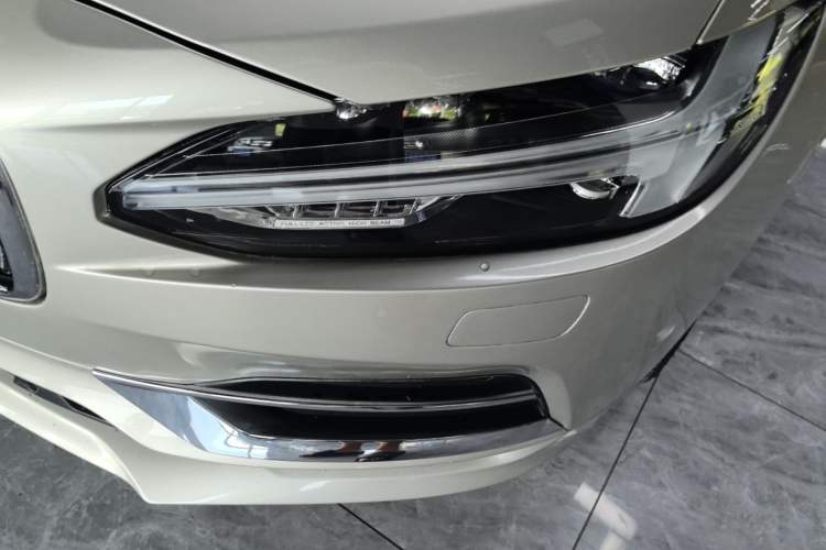 Used Volvo S90 2017 T5 Smart Luxury Edition Left Front Headlight