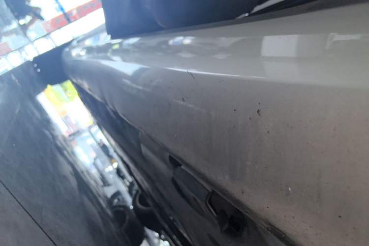 Used Volvo S90 2017 T5 Smart Luxury Edition Left Side Sill