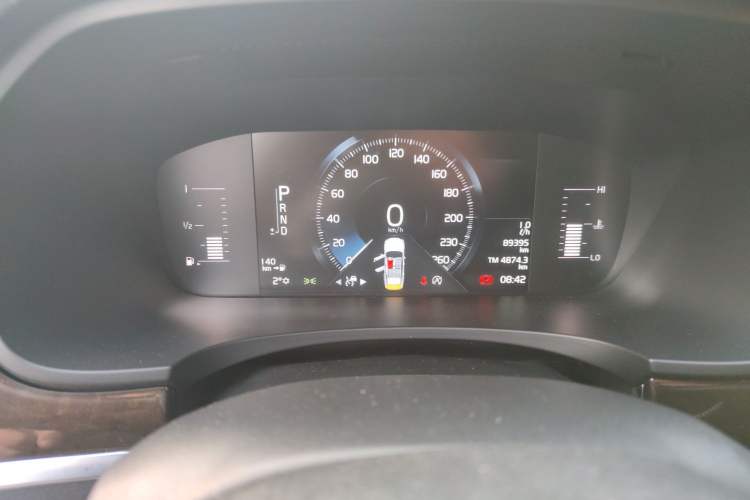 Used Volvo S90 2017 T4 Zhiyuan Edition Odometer Close Up