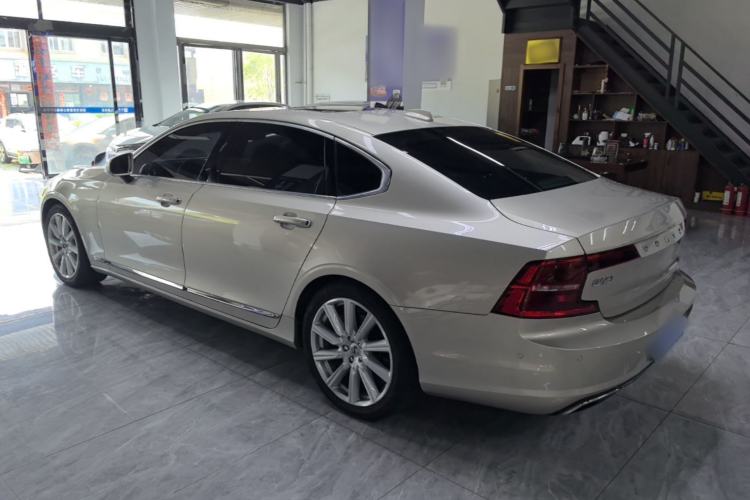 Used Volvo S90 2017 T5 Smart Luxury Edition Rear Left 45 Deg