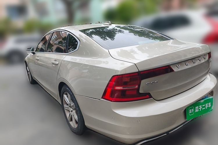Used Volvo S90 2017 T4 Zhiyi Edition Rear Left 45 Deg