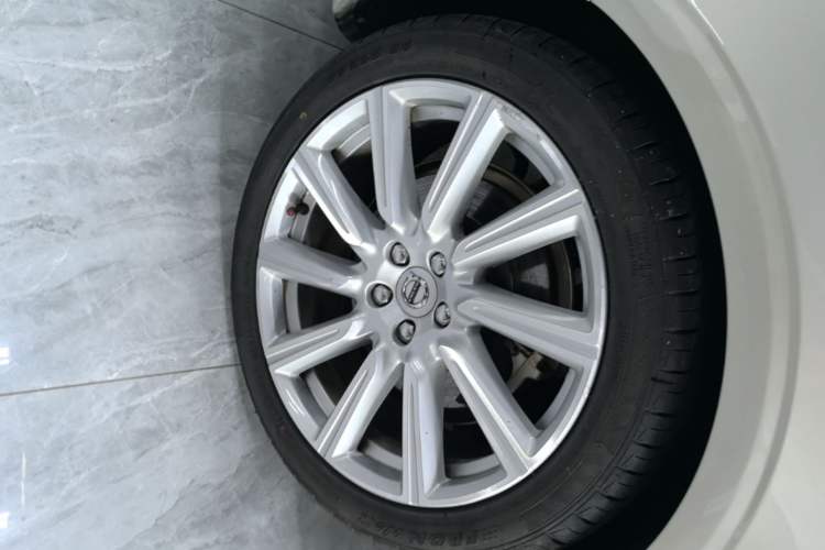 Used Volvo S90 2017 T5 Smart Luxury Edition Right Rear Wheel Hub