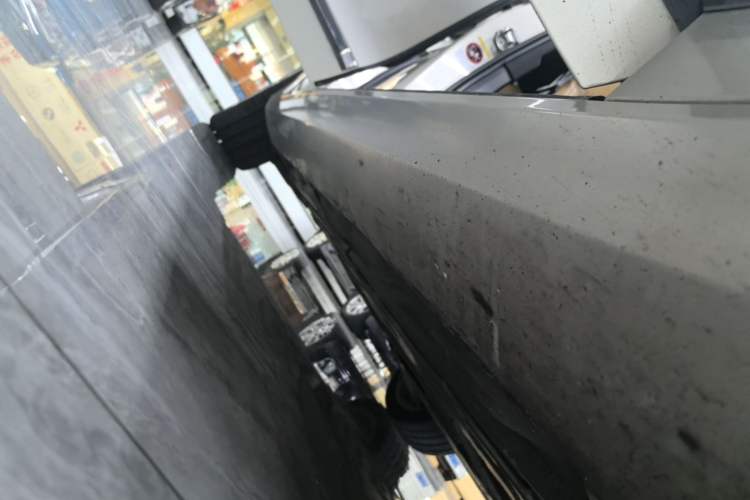 Used Volvo S90 2017 T5 Smart Luxury Edition Right Side Sill