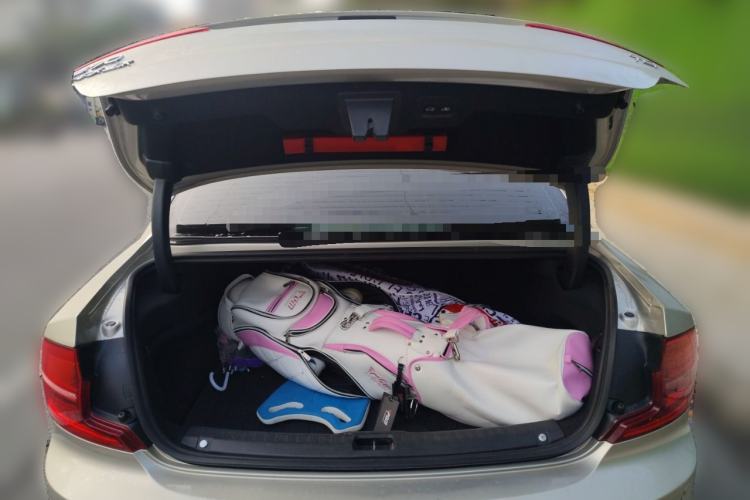 Used Volvo S90 2017 T4 Zhiyuan Edition Trunk