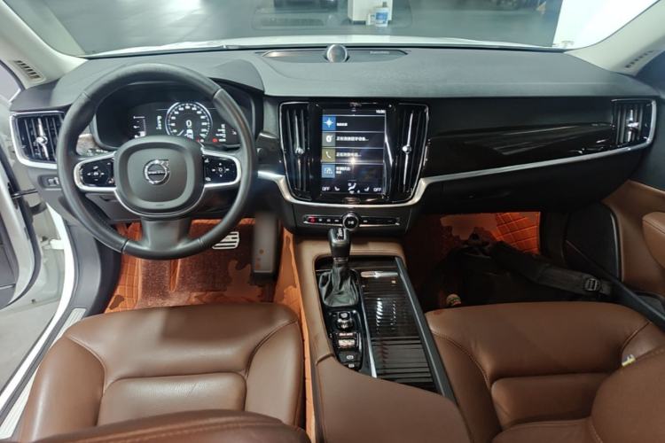 Used Volvo S90 2017 T5 Zhiyuan Edition Center Console